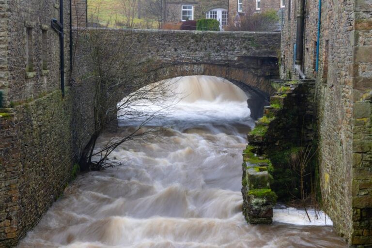 Fears new A417 town will 'flood' Malvern Hills with 'dome of orange haze'