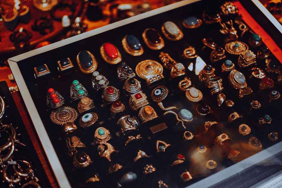 Man finds £20,000 Tudor ring in a field in Gloucestershire