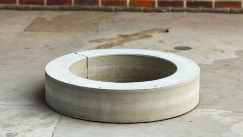 Concrete ring thrown around old Lloyds HQ